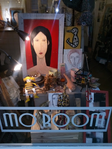 Mo' Room Arts & Crafts