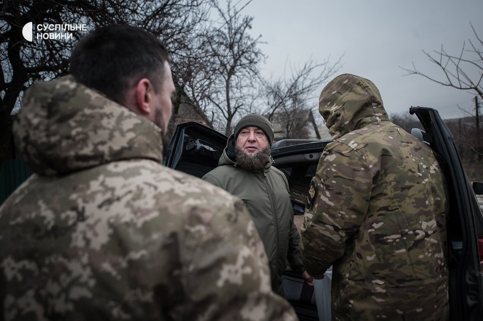 Мурад Путілін і боєць із позивним "Лис" зустрілись у Костянтинівці, Донеччина, грудень 2022 року.