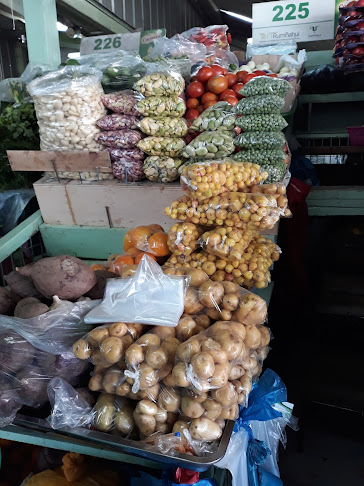 Mercado Cerrado El Turismo - Quito