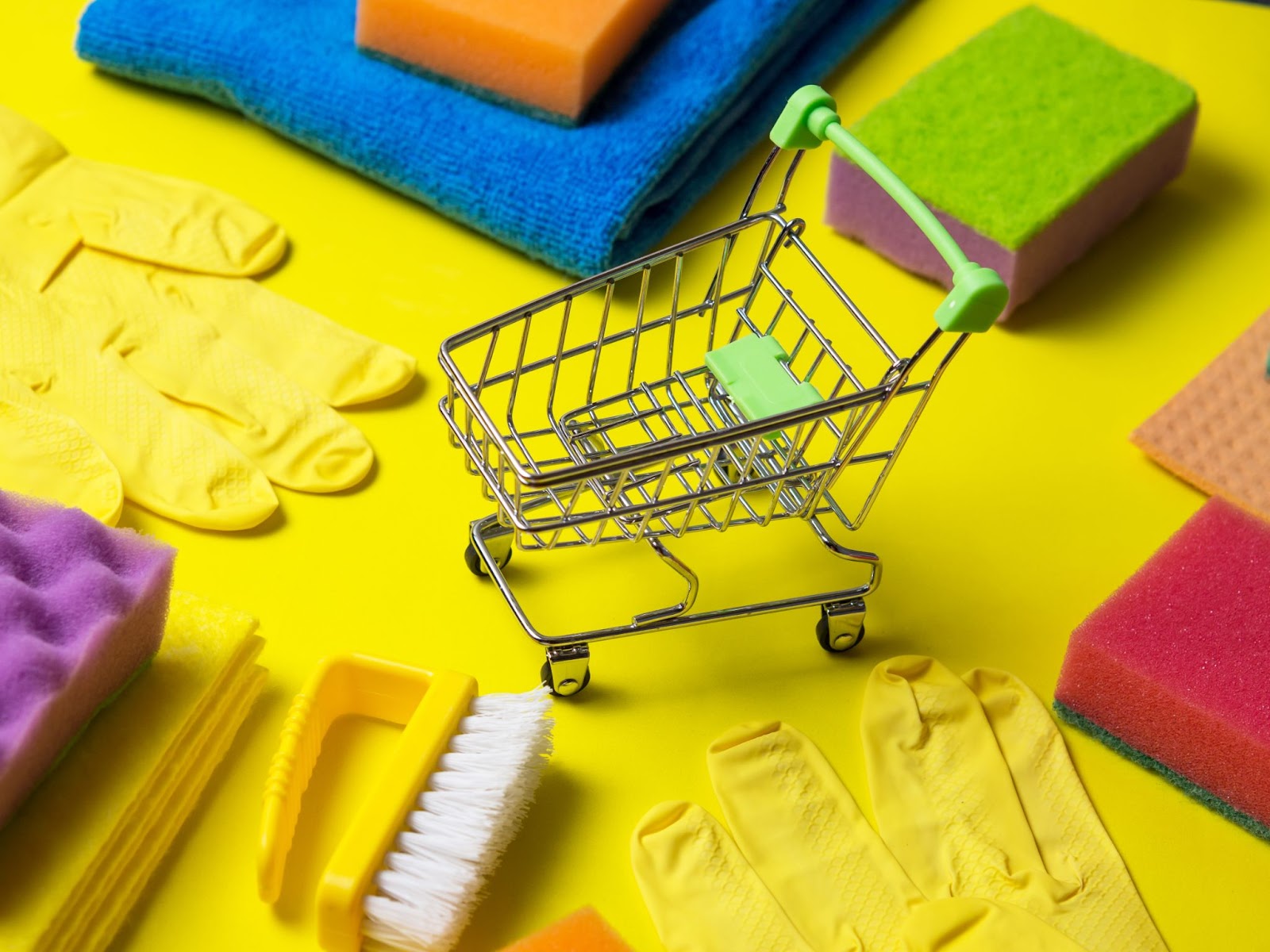 cleaning-materials-around-cart