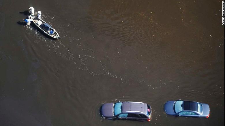 ../../../../../../Downloads/161011125006-01-us-hurricane-matthew-1011-exlarge-169.jp