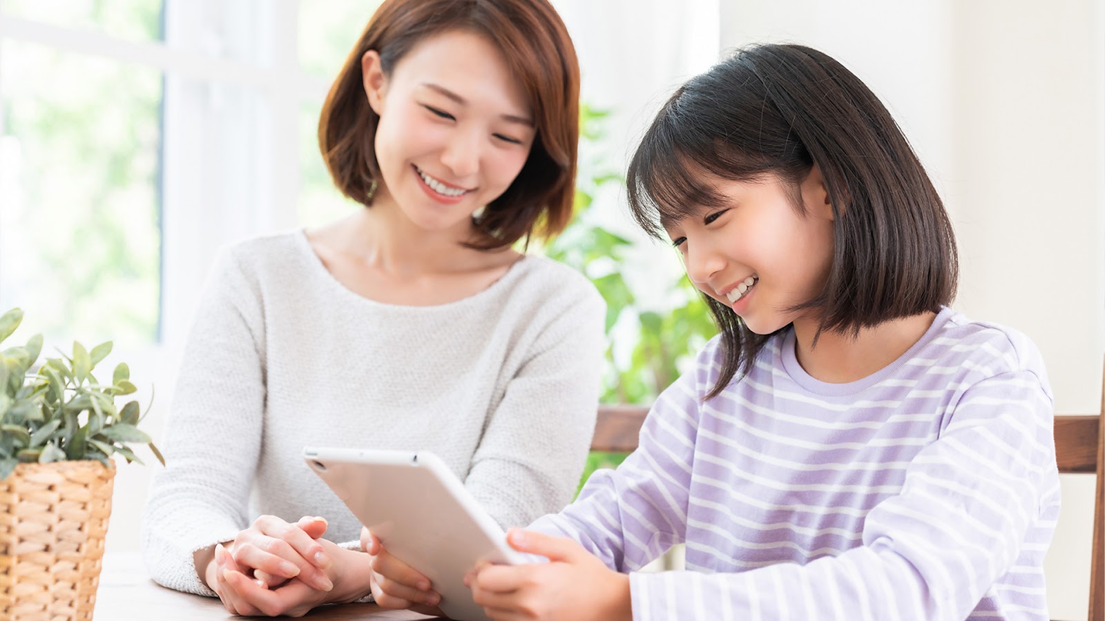 Các ứng dụng công nghệ sẽ mang đến một môi trường học đa tương tác cho trẻ.