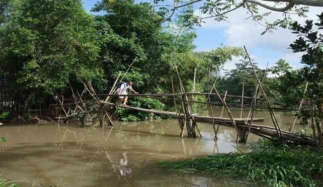 Scariest bridges in the world