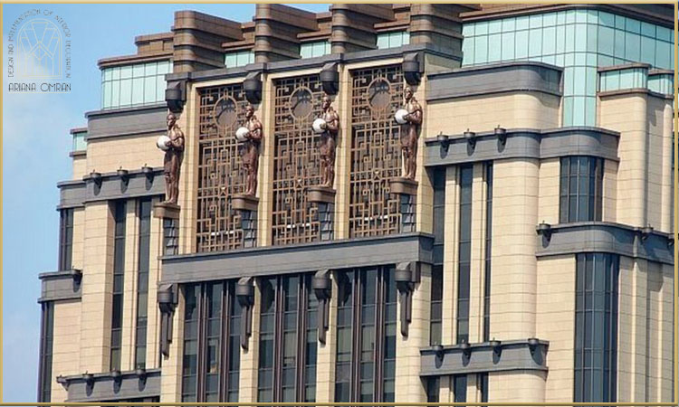 ساختمان با طراحی نمای کلاسیک در خارج از ایران