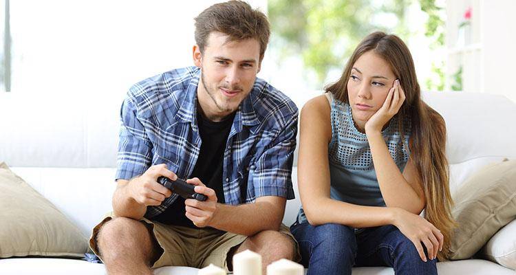 6 Reasons A Guy Ignores You After A Fight And 5 Things You Can Do