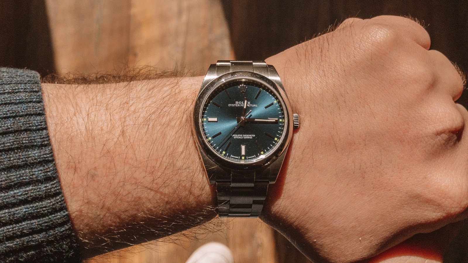How to Set Time On a Rolex Watch

