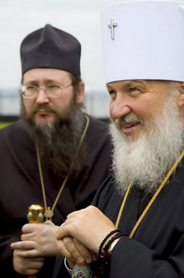 Єпископ Діомід (Дзюбан) та патріарх Кирило.