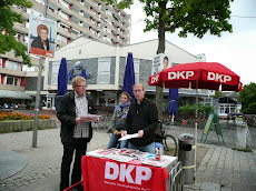 Informationstand der DKP in Düsseldorf-Garath