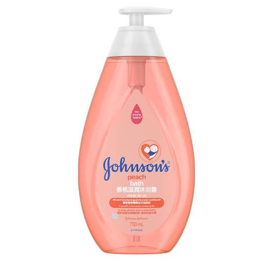 1.Johnson’s Baby Bath Peach