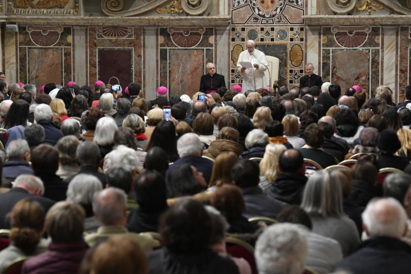 Vatican kêu gọi cầu nguyện cho người cao tuổi trong đại dịch