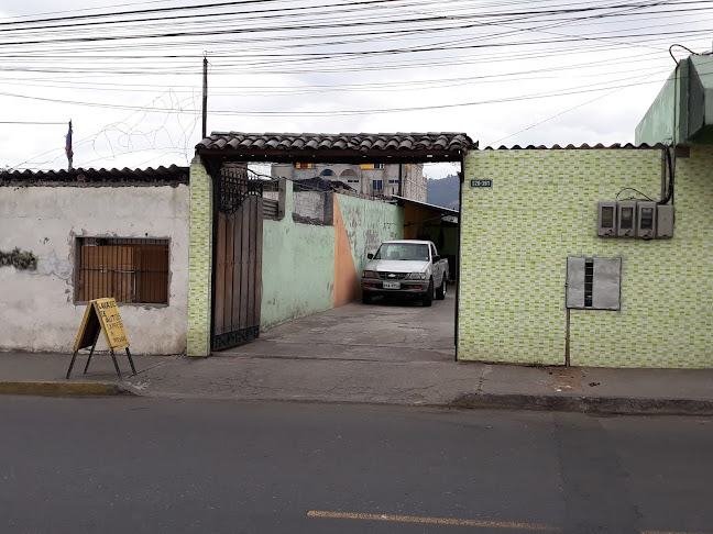 Opiniones de Lavado De Autos Express A Presión en Quito - Servicio de lavado de coches