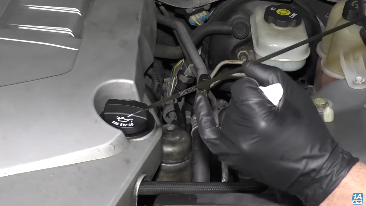 Reading oil level on a dipstick