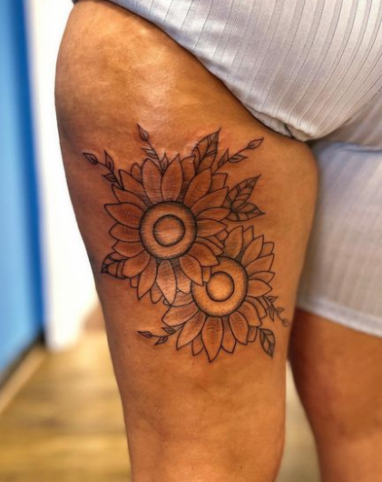 Lovely Sunflower Tattoo Art On Thigh