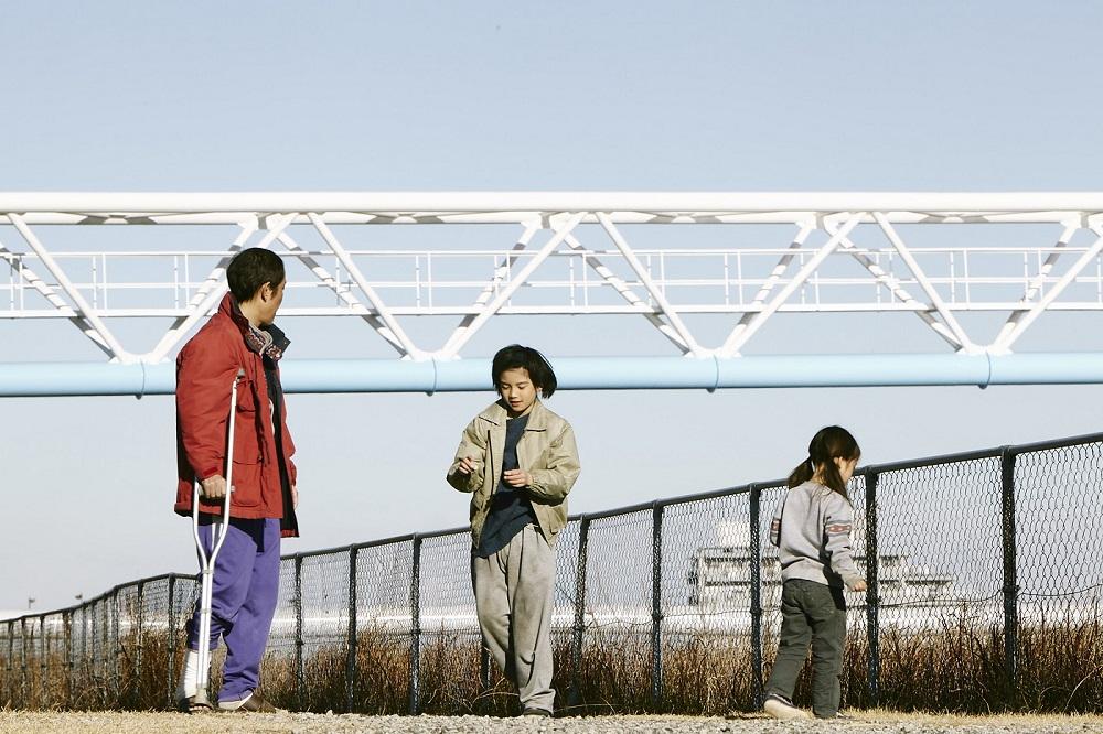 3. SHOPLIFTERS 02