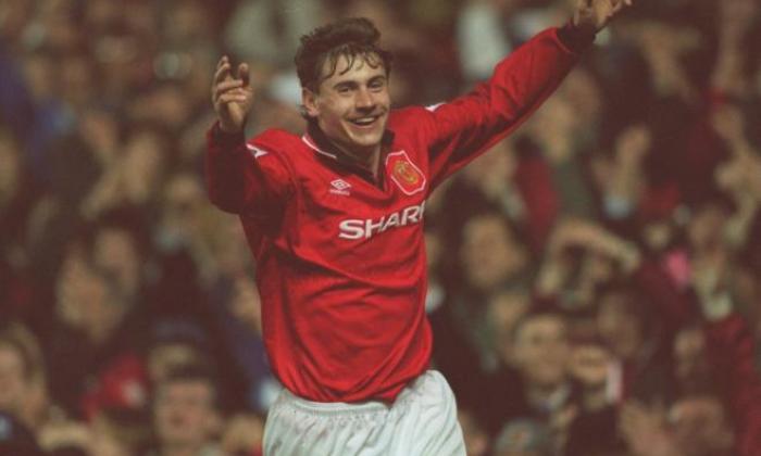 Andrei Kanchelskis - Former Mu player put on the number 7 shirt