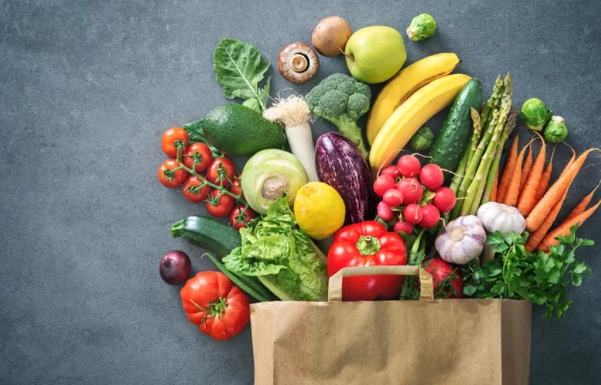 Une alimentation saine et équilibrée est importe pour s'améliorer dans tous les domaines d'un sport, cyclisme inclus.