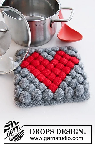 large felted bobble stitch hotpad with heart design