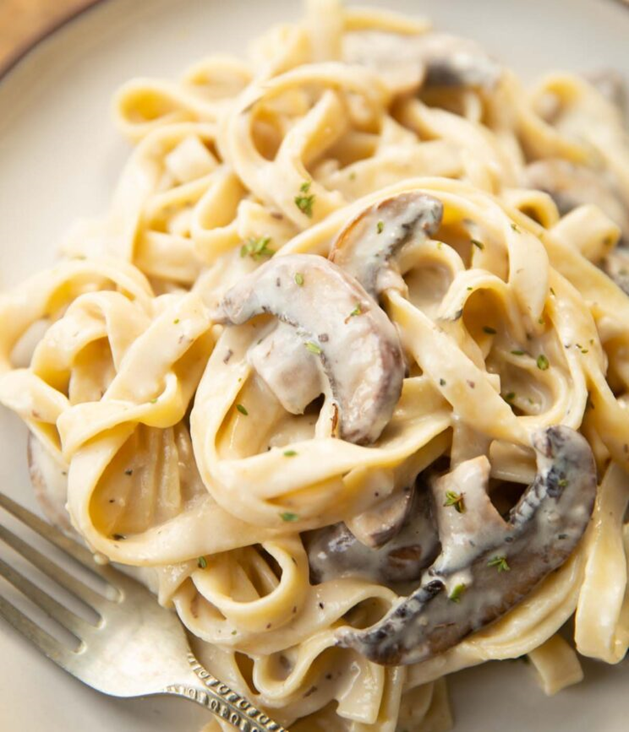Mushroom Tagliatelle: Quick and Delicious Pasta Recipe