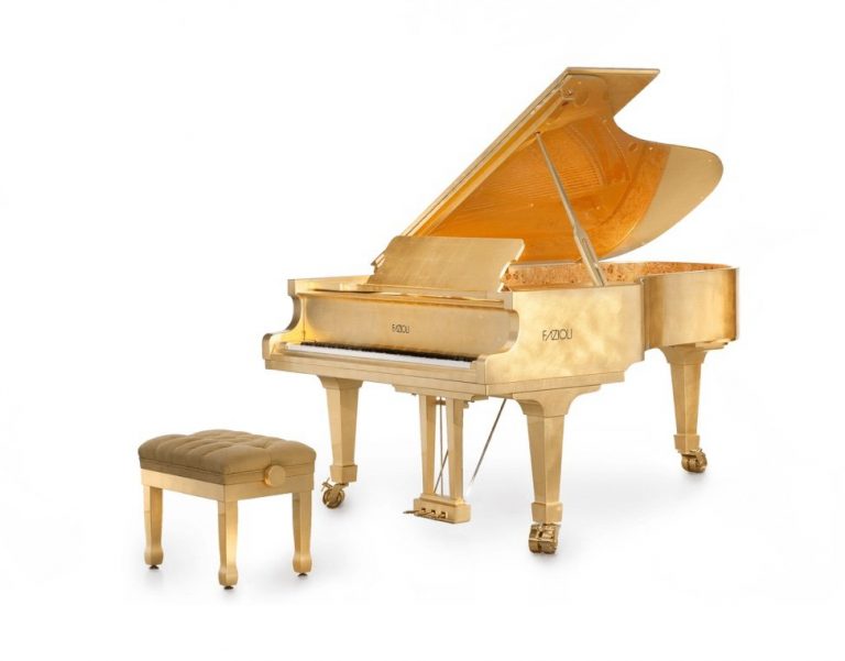 Ảnh đàn piano đẹp thứ nhất: FAZIOLI GOLD LEAF