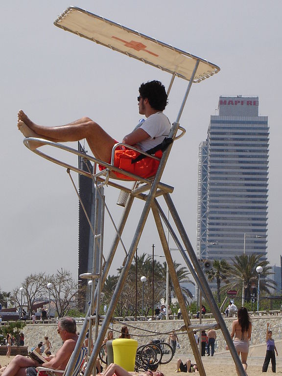 https://upload.wikimedia.org/wikipedia/commons/thumb/9/94/Barcelona's_lifeguard.jpg/576px-Barcelona's_lifeguard.jpg