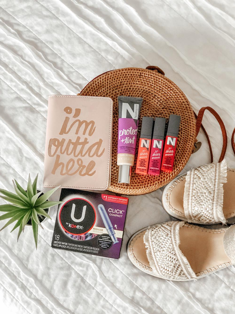My Summer Travel Essentials: What I'm Packing for My Trip to Chattanooga, TN 