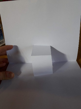 A picture containing indoor, table, sitting, room

Description automatically generated