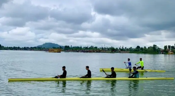 Kashmiri Sports Helps These Youth Connect, Find Purpose: Youth in Jammu and Kashmir have taken to water sports