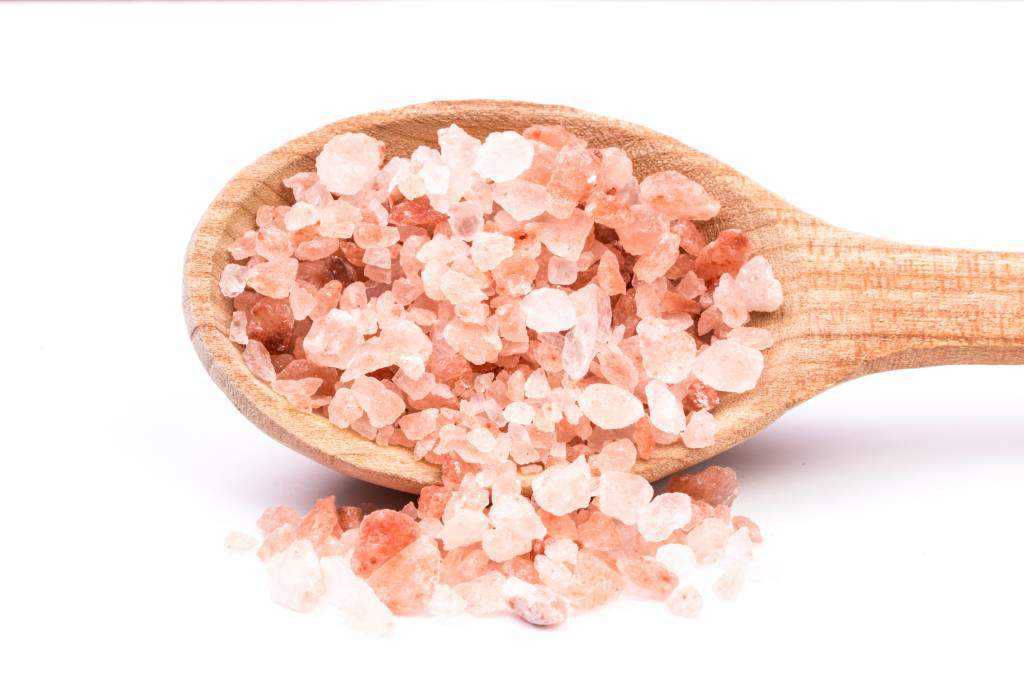  Giá thành của muối hồng Himalaya đắt hơn muối thông thường