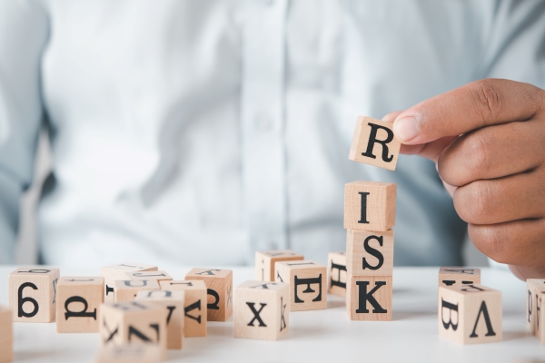 wooden-blocks-with-message-risk