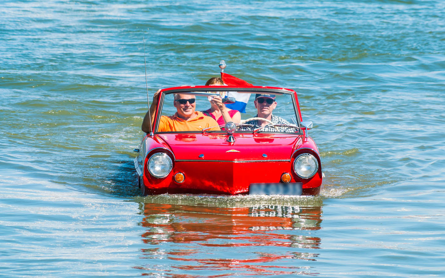 amphibious car grand tour