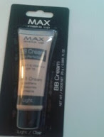 Max makeup BBcream_Light, voorkant in verpakking 1 -action-.jpg