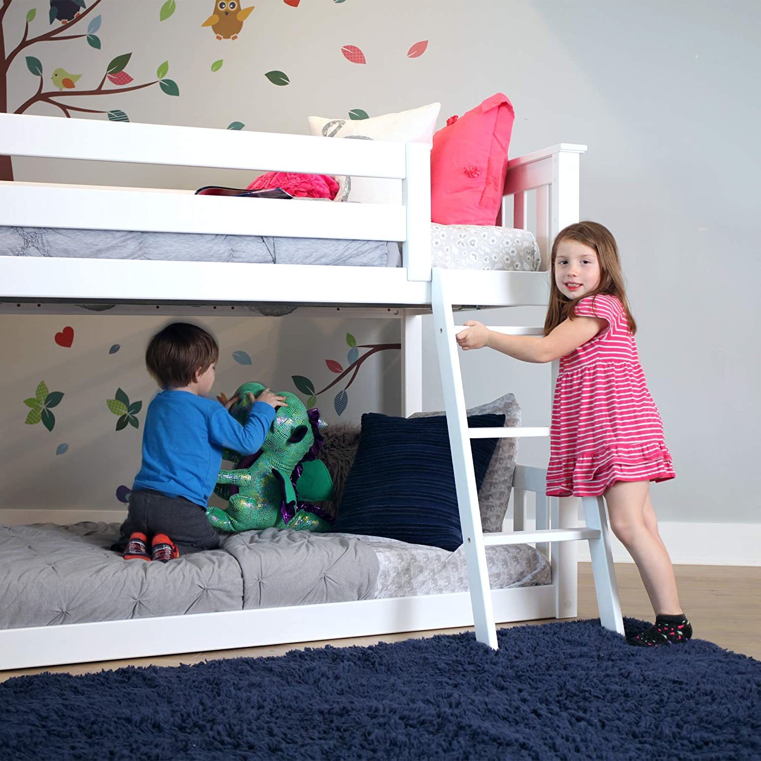 Mẫu giường 3 tầng đẹp giá rẻ làm bằng sắt giả gỗ 3