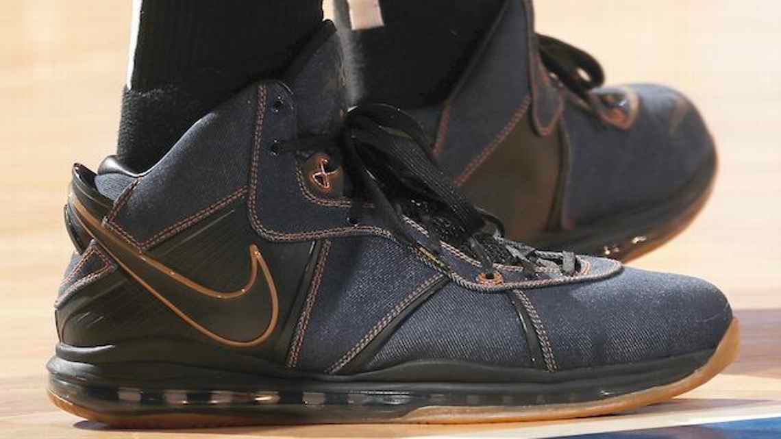 NBA Sneaker Culture: Nike LeBron 8 "DJ Clark Kent"