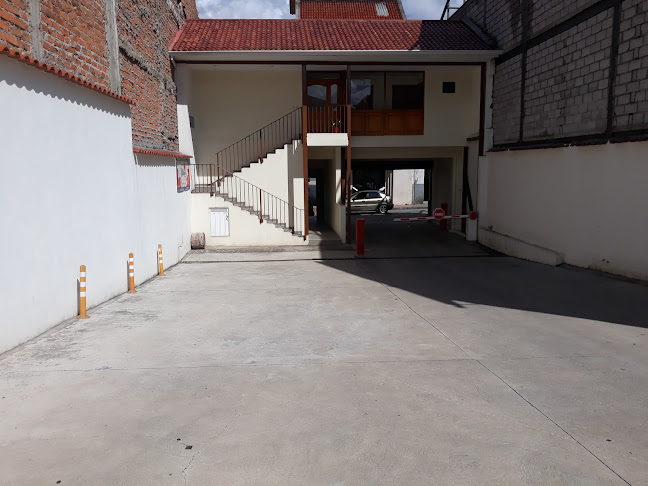 Parqueadero Gran Parking - Cuenca