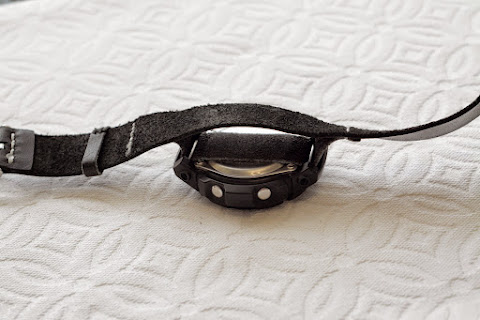 Новий ремінець для Casio AWG-100-1A