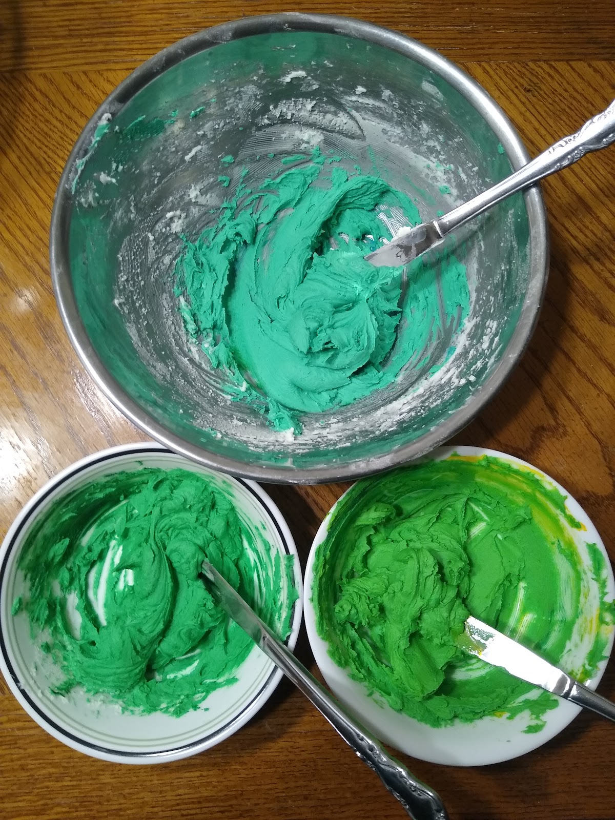green buttercream frosting