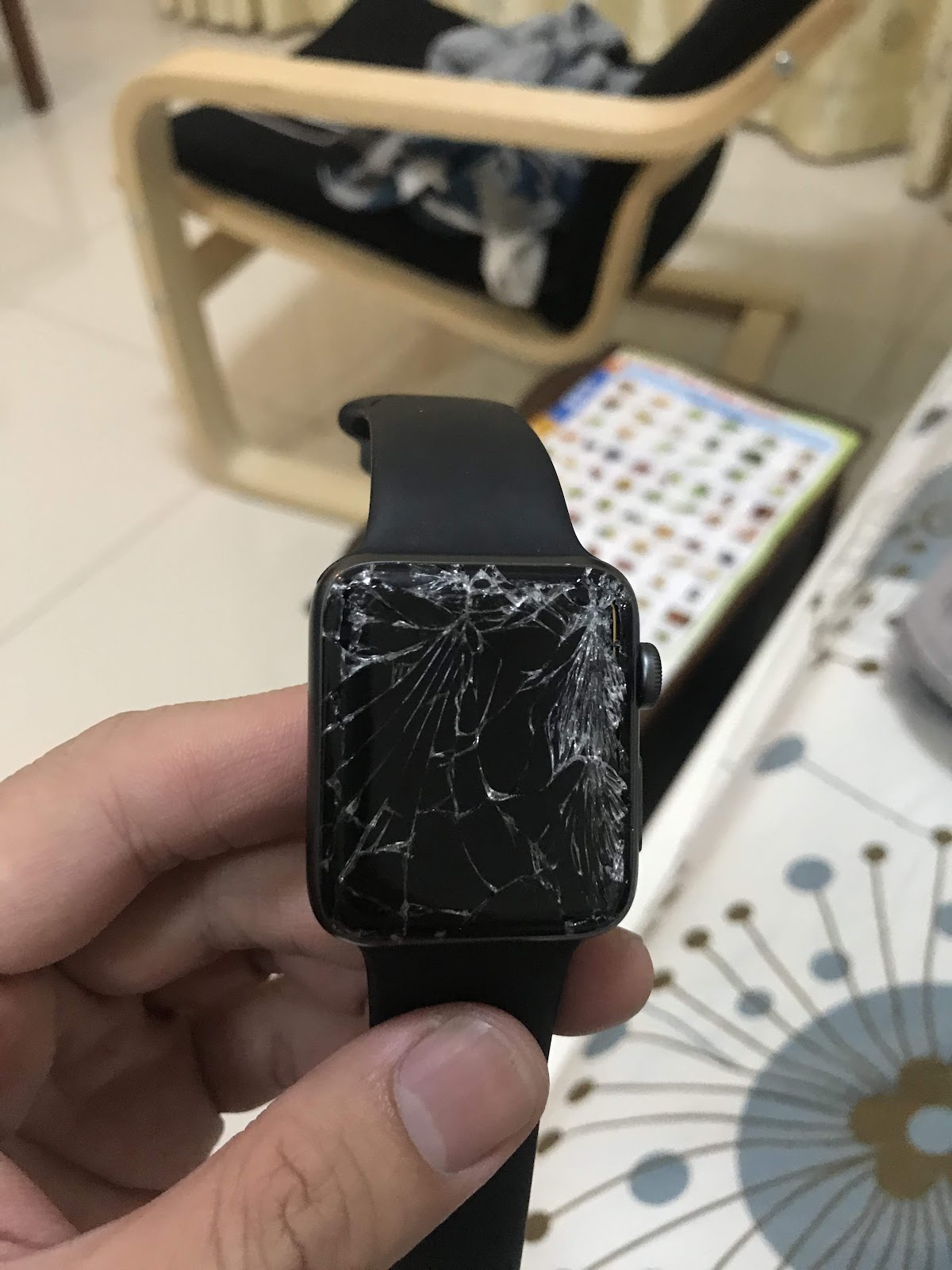 Thay mặt kính Apple Watch Series 2 Giá rẻ - Chất lượng