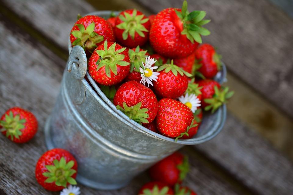 Strawberries, Fruit, Delicious, Food, Eat, Berries