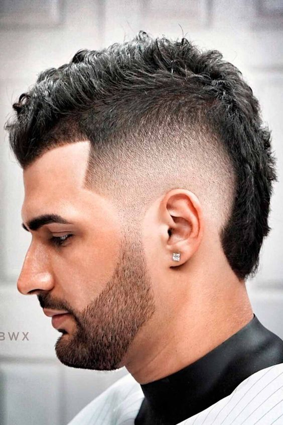 Side view of a man rocking the unique hairstyle
