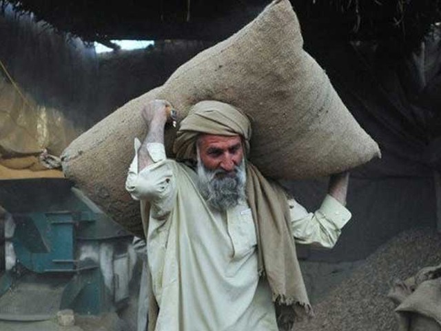 پاکستان میں مزدور تحریک اور ٹریڈ یونینز کا جائزہ۔ فوٹو: فائل 