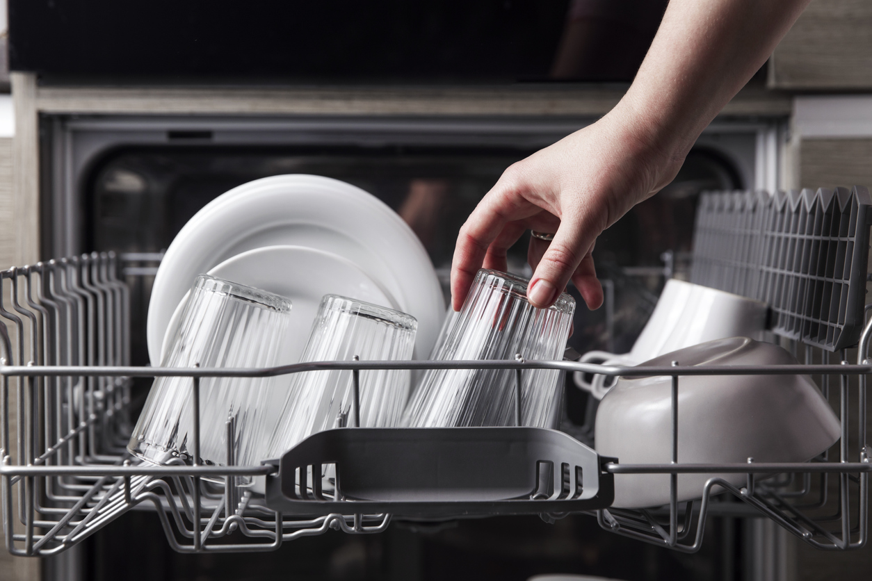 What to Consider & How to Choose a Dishwasher MyDeal