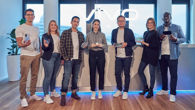 vivo representatives from its European headquarters