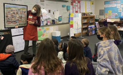 Art Docent teaching students