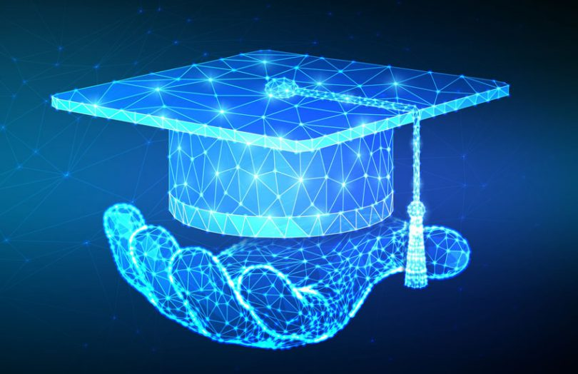 Universities with Blockchain Courses - Graduating ceremony digitalized