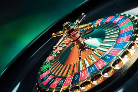 high contrast image of casino roulette Фото со стока - 44405705