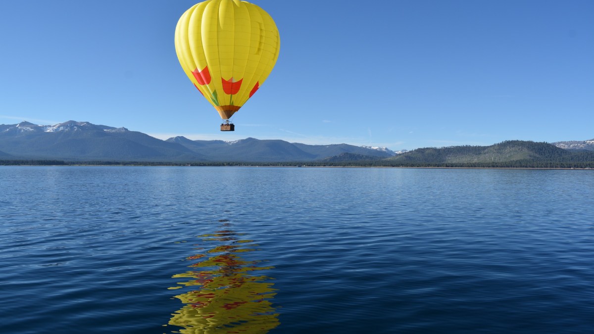 Air balloon in Lake Tahoe