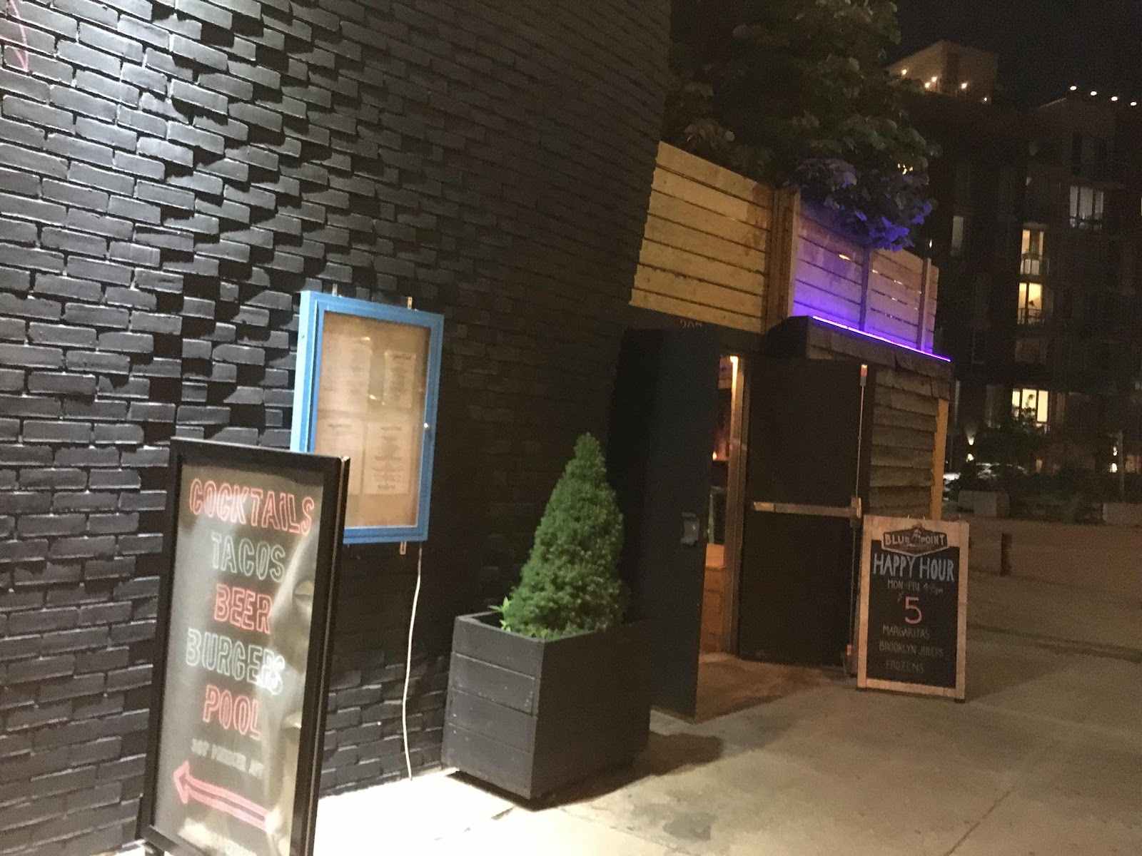 The Breakers ブレーカーズ ーウィリアムスバーグ