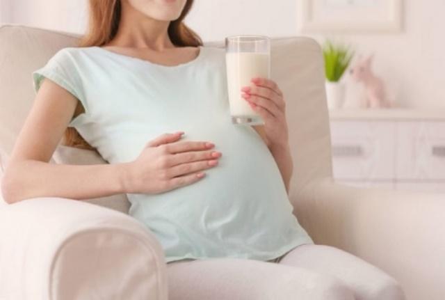 Sữa mẹ bầu bổ sung canxi